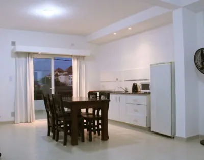 Departamentos LG: departamento de alquiler en Las Grutas a 2 cuadras de la playa, para hasta 5 personas